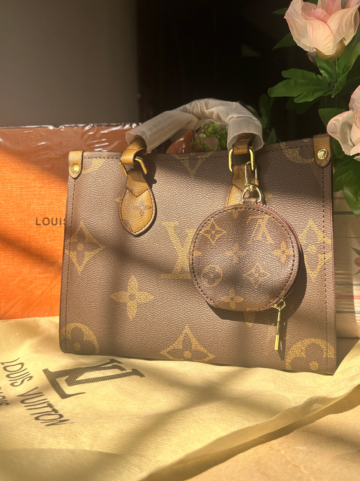 OnTheGo Monogram Canvas Signature Bag BOX PACKING